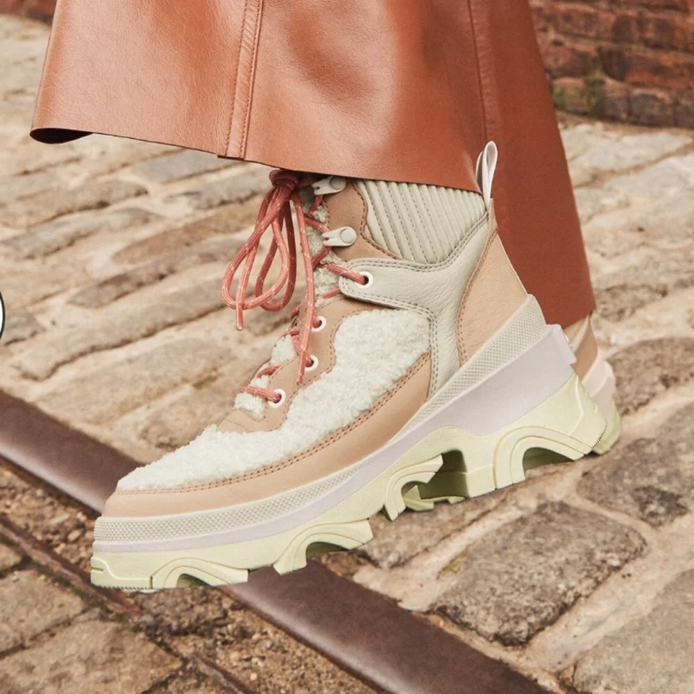 🆕 Sorel Brex Faux Shearling Waterproof Boot Nova Sand Sz 10 - Picture 1 of 7